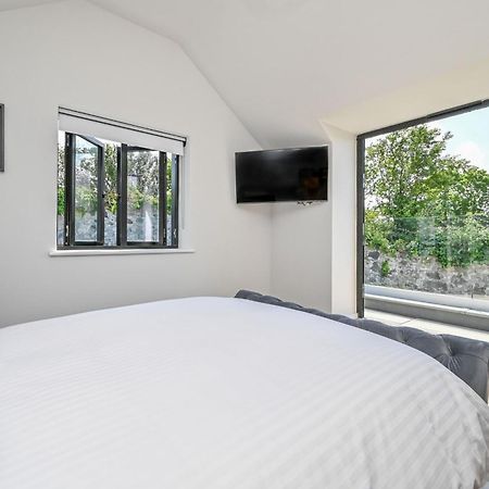 הוילה צ'רלסטאון 1 The Nest - Luxury Modern House Nr Beach & Bars With Sea Views & Free Parking מראה חיצוני תמונה