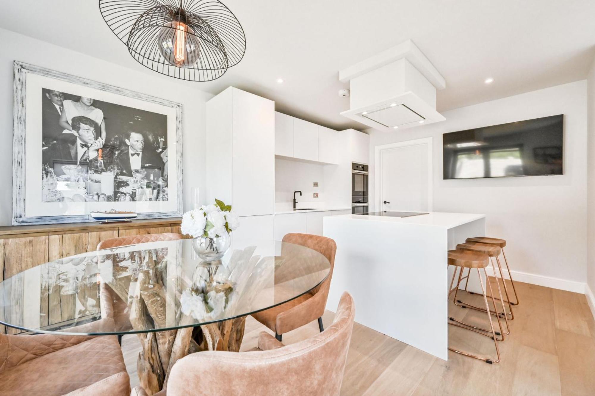 הוילה צ'רלסטאון 1 The Nest - Luxury Modern House Nr Beach & Bars With Sea Views & Free Parking מראה חיצוני תמונה