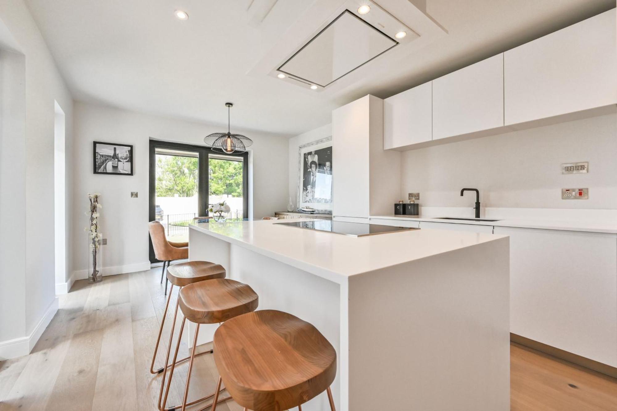 הוילה צ'רלסטאון 1 The Nest - Luxury Modern House Nr Beach & Bars With Sea Views & Free Parking מראה חיצוני תמונה